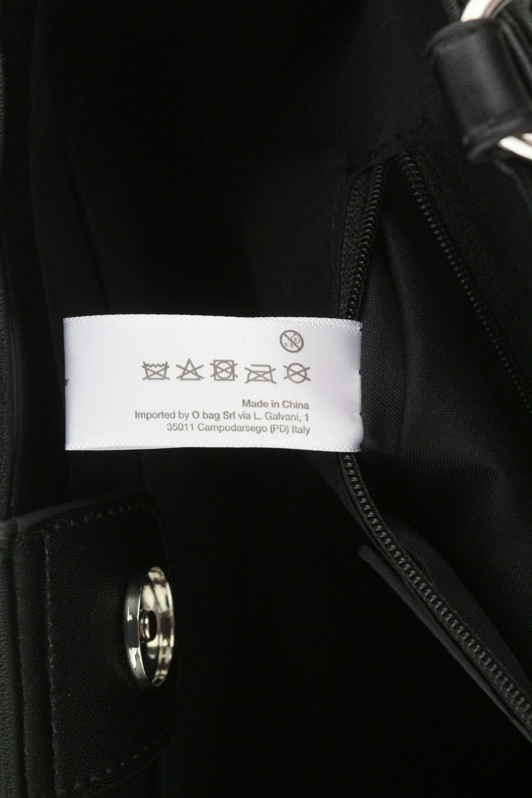 O Bag Vienna Women Bag OS Black Double Handles Clasp Lined Square - O Bag