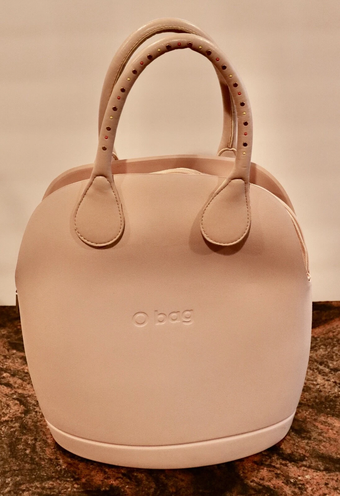 O BAG PUTTY COLOR RUBBER CUSTOMIZABLE HANDBAG = FLOWERS = VERY NICE = HTF = - O Bag