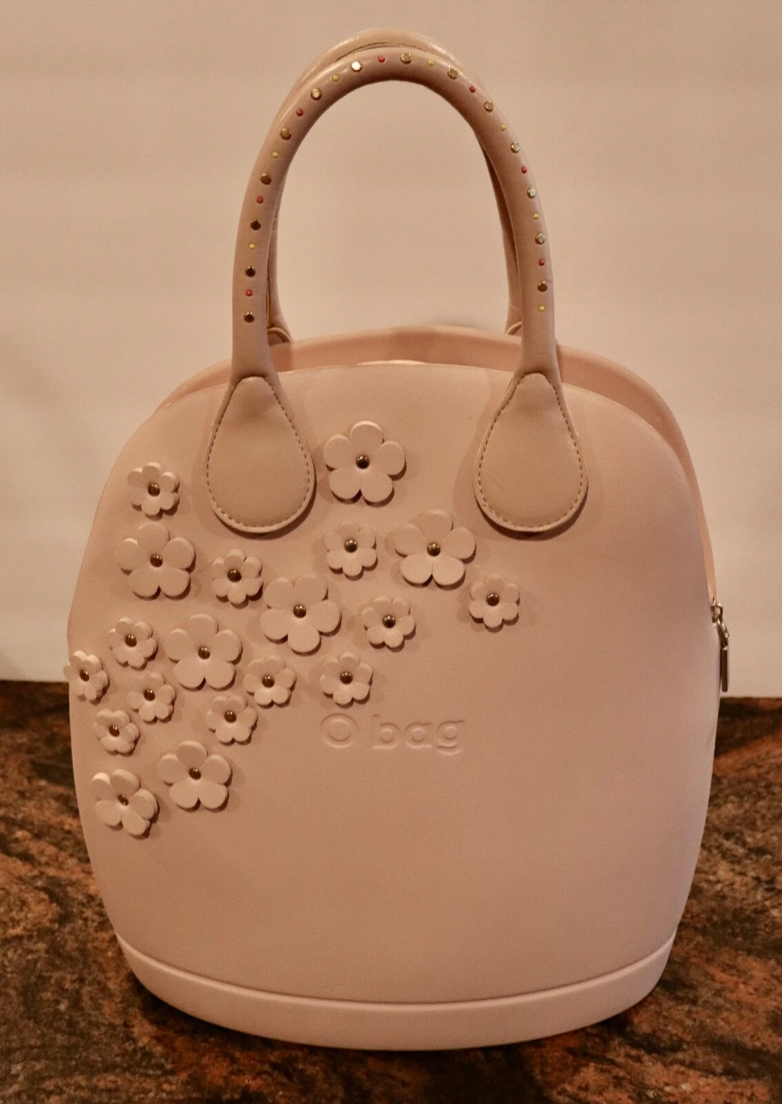 O BAG PUTTY COLOR RUBBER CUSTOMIZABLE HANDBAG = FLOWERS = VERY NICE = HTF = - O Bag