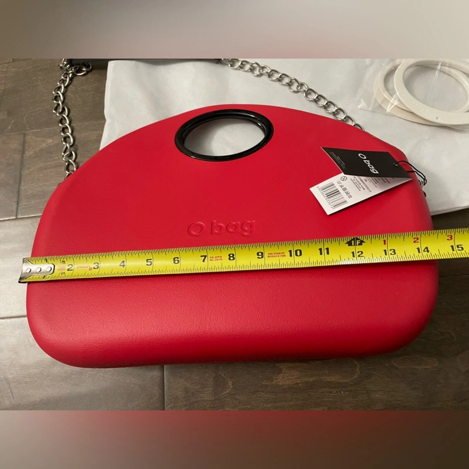 O Bag in red with interchangeable handles and removable chain shoulder strap - O Bag