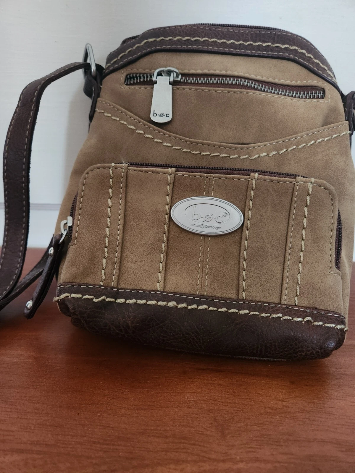 b.o.c. Marsdon Organizer Crossbody Bag Tan/Chocolate NEW NWT - O Bag