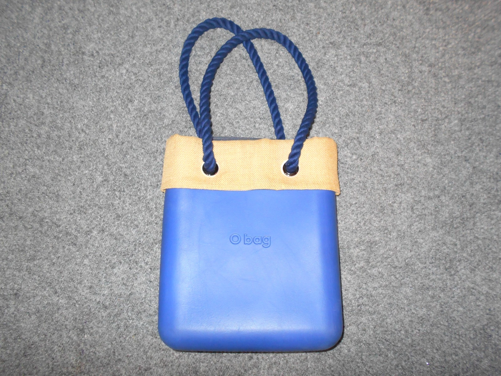 O BAG GENUINE! DARK BLUE RUBBER & BURLAP TOP SHIP ROPE HANDLES TOTE BAG - O Bag