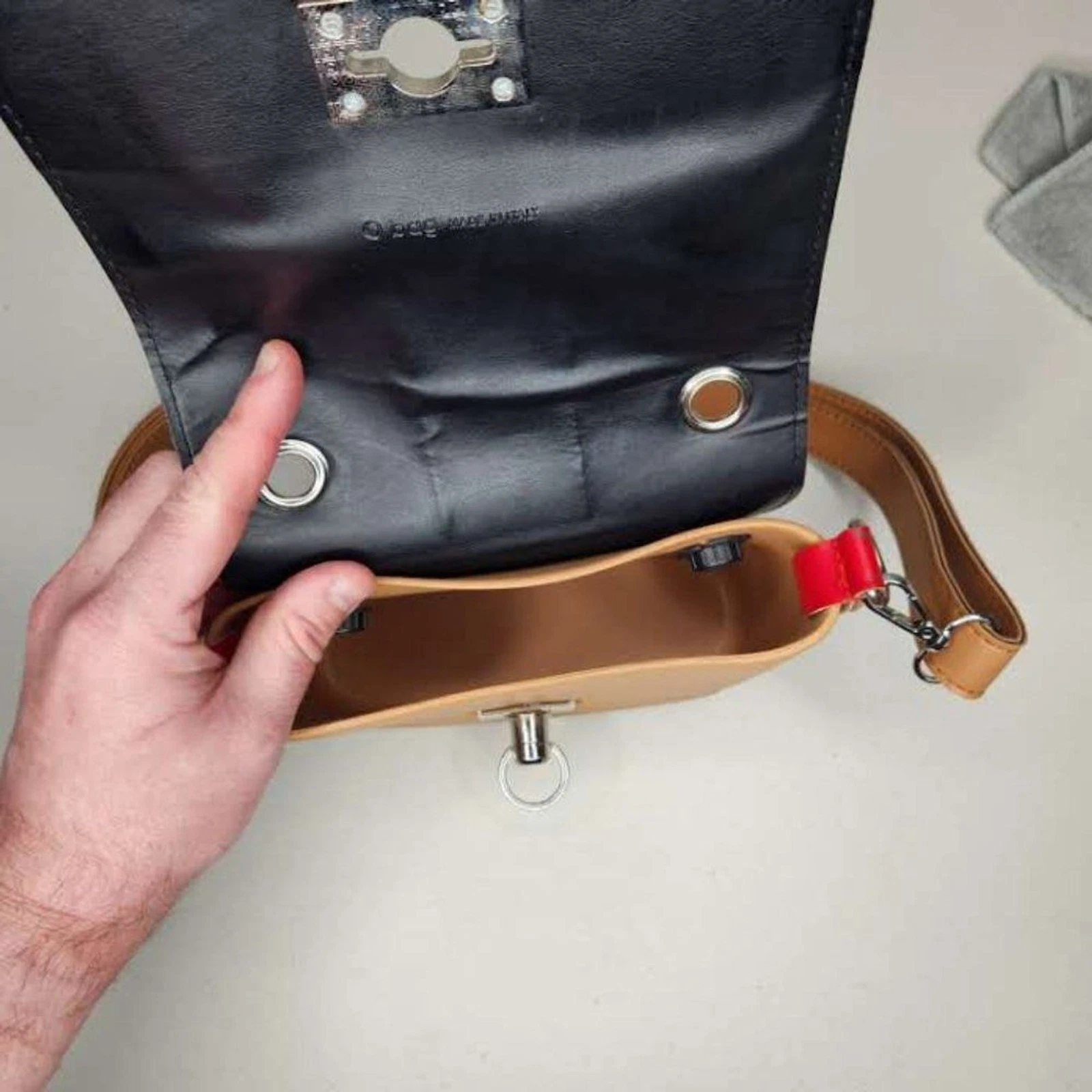 O bag chase Tan with flap And Adjustable Handle - O Bag