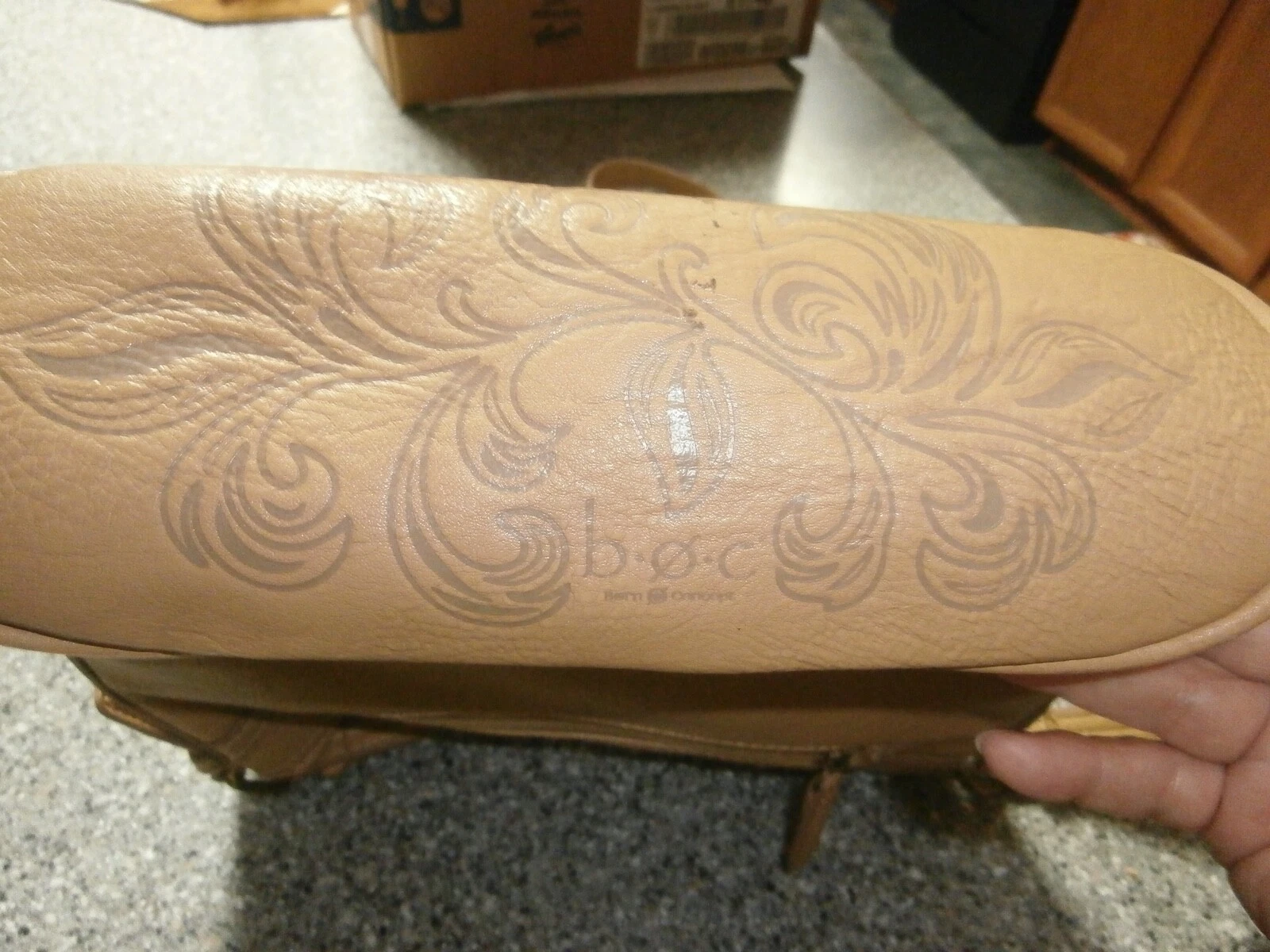 B.O.C. Beige Leather Shoulder Bag Purse Tote - O Bag