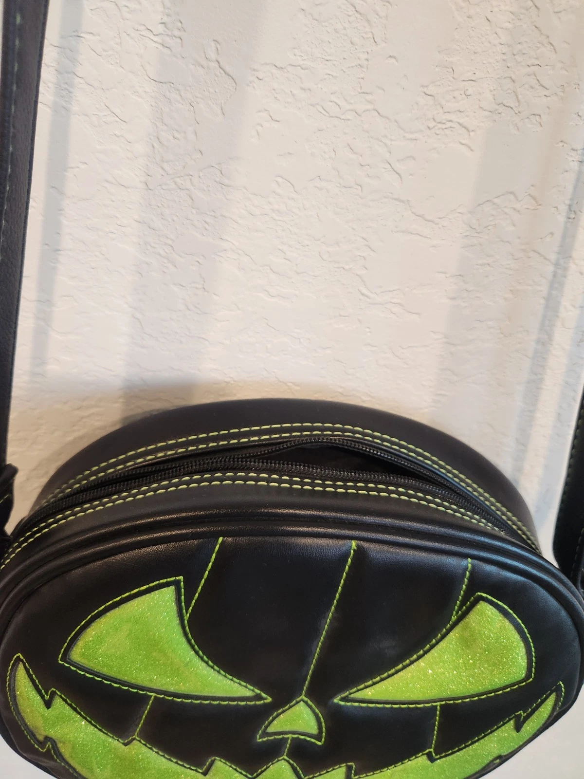 Love, Pain & Stitches Pumpkin x Kult Crossbody Bag Halloween Jack-O'-Lantern... - O Bag