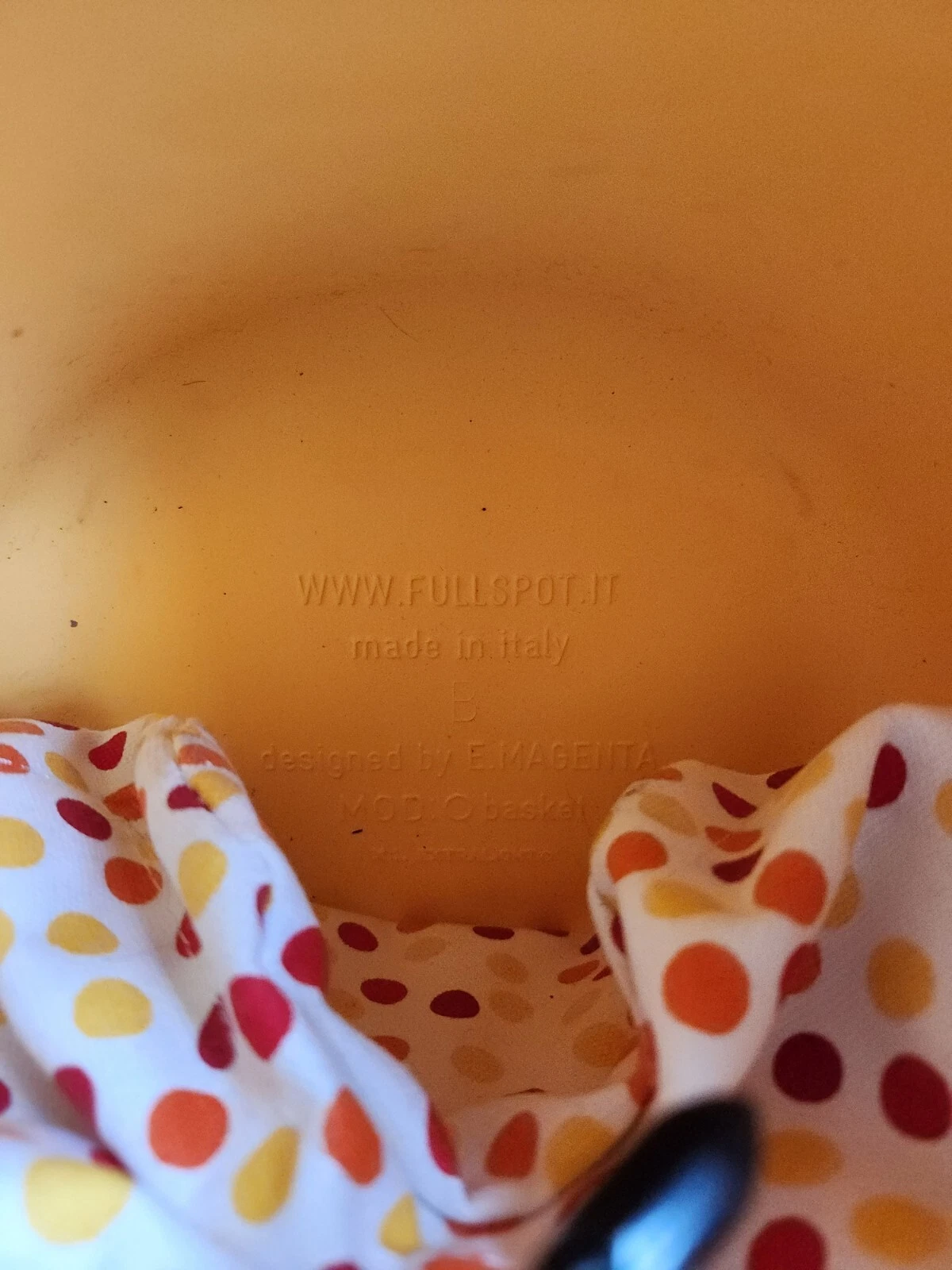 OBAG ITALY RARE Compound Bucket Basket Tote Crossbody Bag Yellow Polka Dot Liner - O Bag