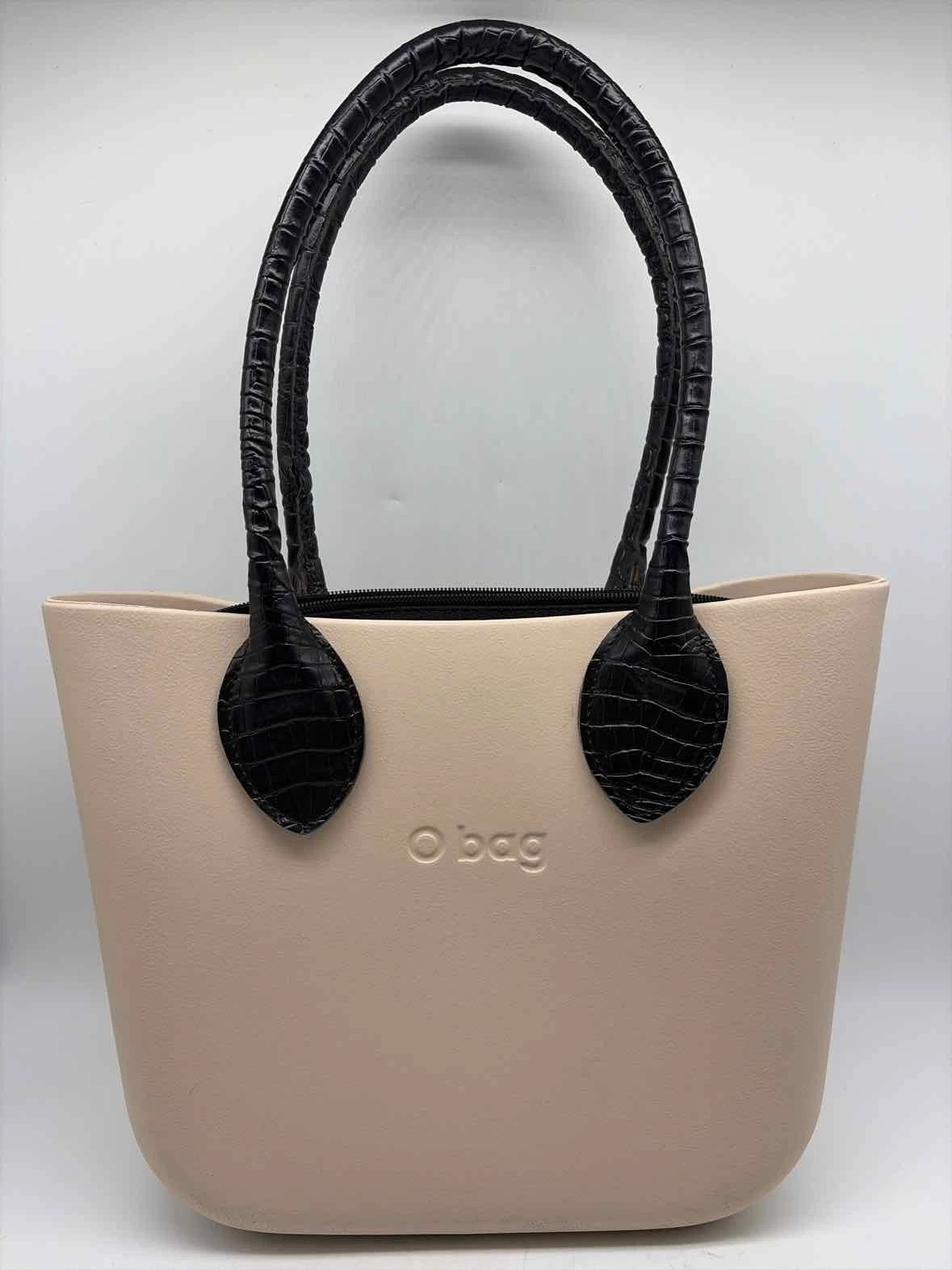 Pre-Owned O Bag Ivory Tote Tote Bag - O Bag