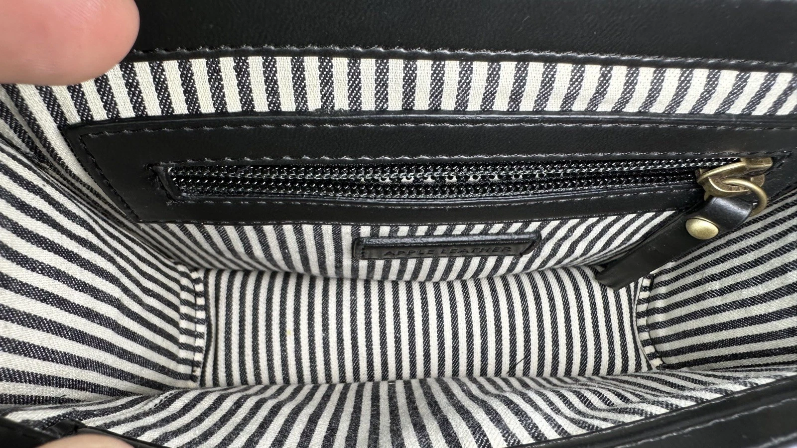 O my Bag Amsterdam Vegan Leather Audrey Black Crossbody Purse Near Excellent - O Bag