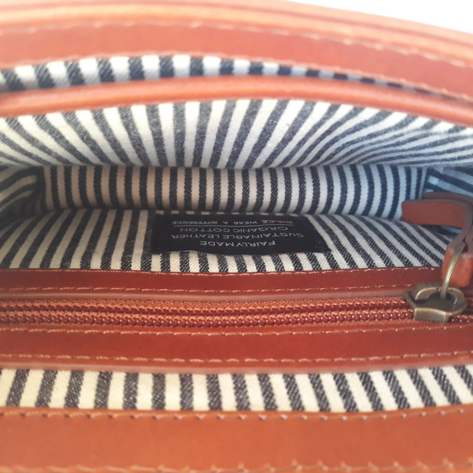 O MY BAG ~ Amsterdam ~ Crossbody Small Bag Purse Brown Leather ~ Magnetic ~ New - O Bag