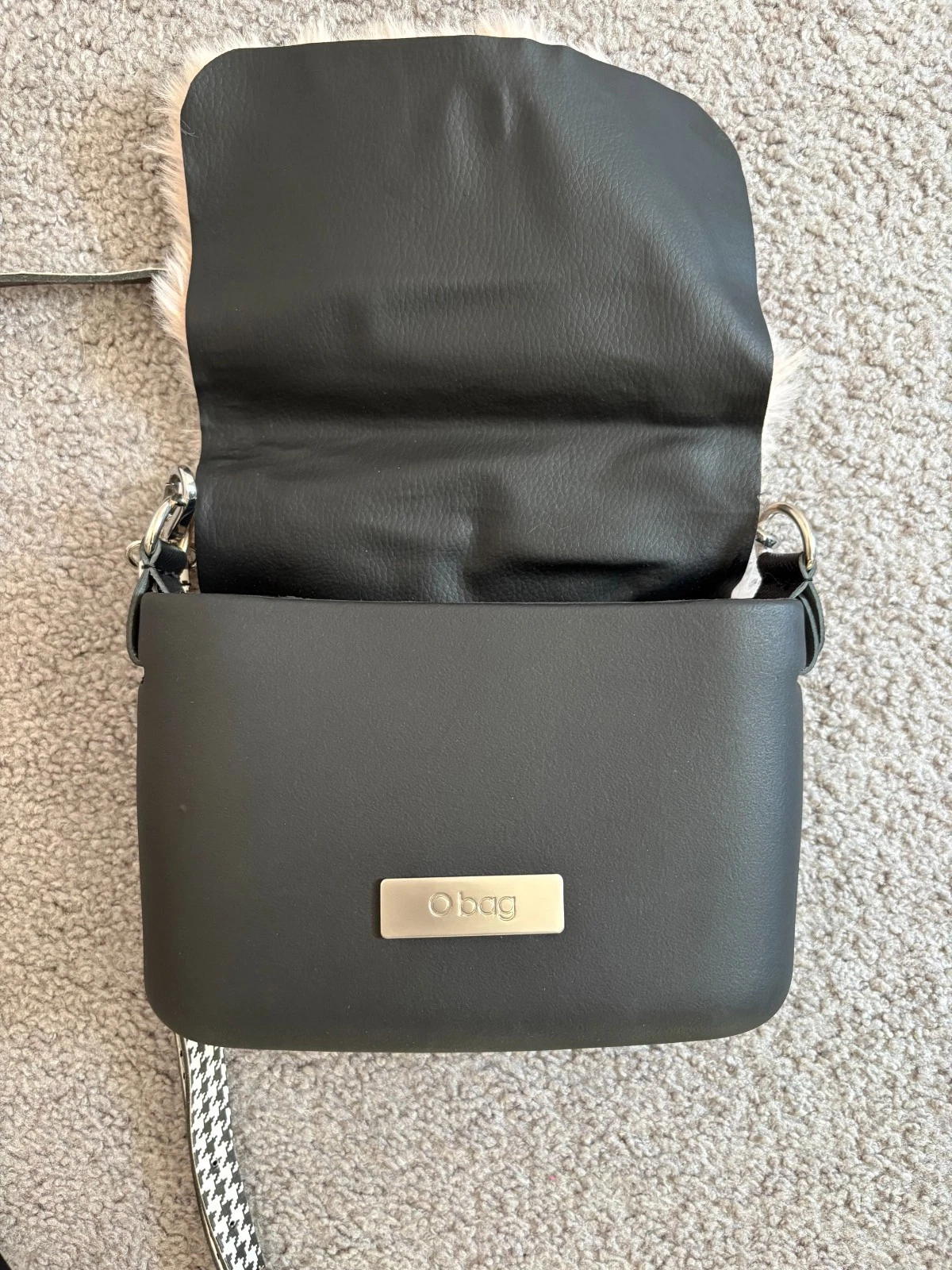 OBAG Crossbody Bag Black with Faux Fur - O Bag